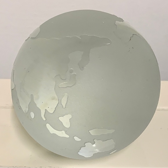 Vintage Silvestri Solid Hand Blown Frosted Glass Spherical Earth World Globe - Picture 3 of 16